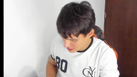 Snapshot of bruno_bellini chatting on February 26, 2026, 5:50 am Bruno Bellini online show from February 26, 2026, 5:50 am