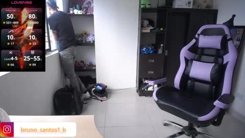 Bruno  online show from May 17, 2026, 1:18 pm