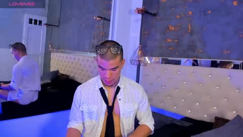 brunoorangel online show from December 5, 2024, 9:17 pm