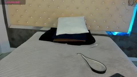 brunoorangel online show from February 28, 2025, 11:45 pm