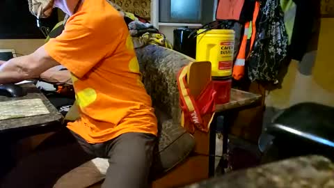 Snapshot of brushsquach chatting on January 16, 2025, 1:25 pm Steve... aka SkinnieDippin aka TimberTramp online show from January 16, 2025, 1:25 pm