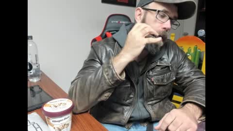 BRUTALMASTER1983 online show from January 17, 2025, 7:05 pm