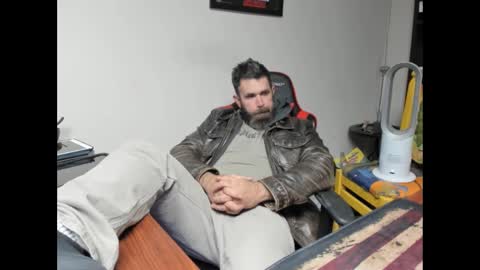 BRUTALMASTER1983 online show from November 6, 2025, 7:15 pm