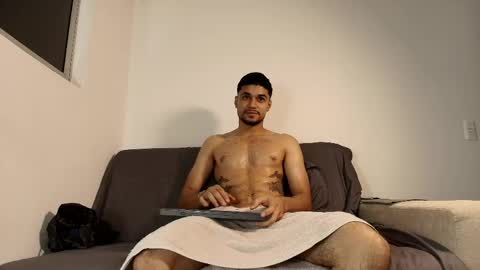 bry_alx online show from April 19, 2026, 2:11 am