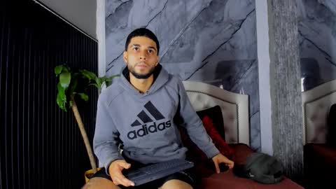 Bry Dalton online show from November 14, 2025, 4:33 am