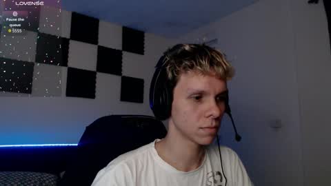 bryamado online show from September 24, 2025, 1:20 am