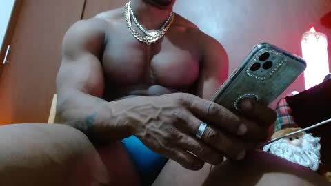 Snapshot of bryan_colen chatting on February 22, 2025, 2:28 am Enjoy the best muscle straws online show from February 22, 2025, 2:28 am