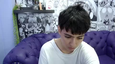 Snapshot of bryce_evans chatting on December 19, 2024, 9:06 pm B R Y C E  online show from December 19, 2024, 9:06 pm