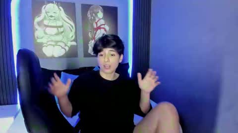 Snapshot of bryce_evans chatting on October 13, 2025, 3:23 pm B R Y C E  online show from October 13, 2025, 3:23 pm