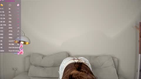 Snapshot of brynrice chatting on January 21, 2025, 6:11 am Mary Please help us to reach 120 thumbs up online show from January 21, 2025, 6:11 am