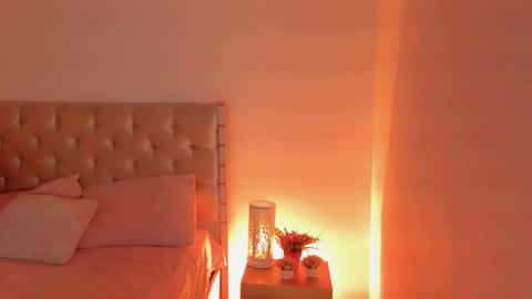 Carly     online show from December 20, 2025, 1:29 pm