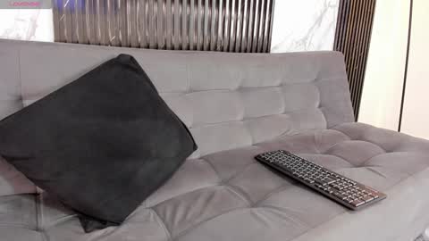 Bryxon  online show from December 12, 2024, 5:48 pm