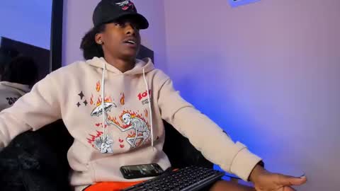 Bryxon  online show from March 7, 2025, 2:12 pm