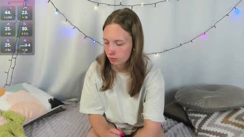 Sabrina  online show from December 14, 2024, 5:18 am