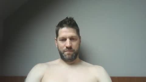 bubblebee1982 online show from April 2, 2026, 6:44 am