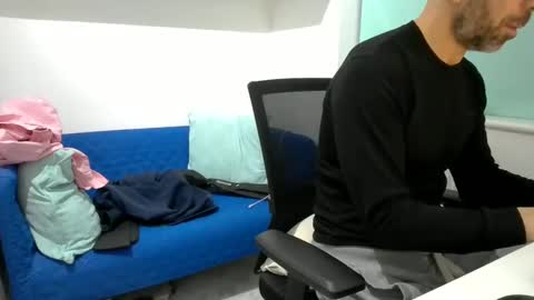 Bubblebum online show from December 4, 2024, 4:49 pm