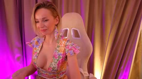 bubbling_crush online show from February 21, 2025, 8:38 pm