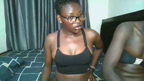 Bubbly online show from November 12, 2025, 1:39 am