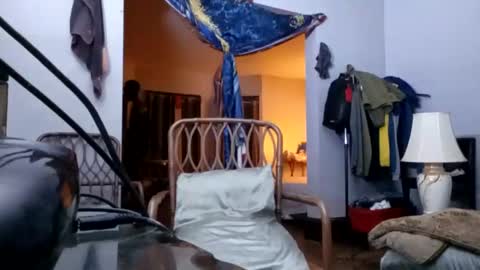 buddylovex online show from October 9, 2025, 3:37 am