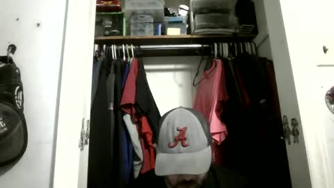 budsonly33 online show from January 9, 2025, 3:26 am