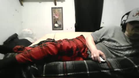 budsonly33 online show from October 4, 2025, 7:39 am