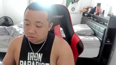 Snapshot of buffsexyman24 chatting on February 23, 2025, 5:07 pm buffsexyman24 online show from February 23, 2025, 5:07 pm