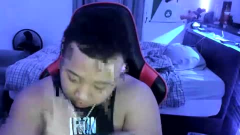 Snapshot of buffsexyman24 chatting on March 4, 2025, 2:49 am buffsexyman24 online show from March 4, 2025, 2:49 am