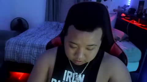 Snapshot of buffsexyman24 chatting on March 12, 2025, 12:53 am buffsexyman24 online show from March 12, 2025, 12:53 am