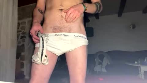 buildernorth93 online show from January 8, 2026, 10:34 pm