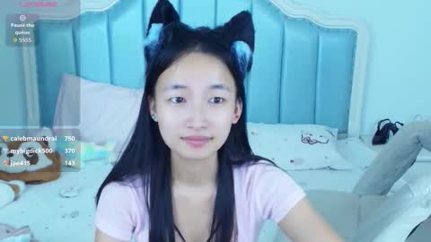 Sandy----xx online show from November 1, 2025, 4:42 pm