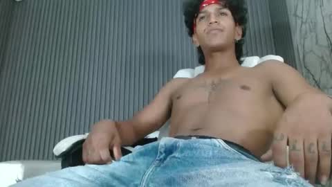 bull_cam online show from October 17, 2025, 8:22 pm