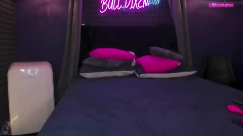 Bunny and The Rock online show from October 15, 2025, 12:11 am