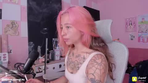 Snapshot of bun_nyx chatting on September 27, 2025, 6:02 pm        online show from September 27, 2025, 6:02 pm