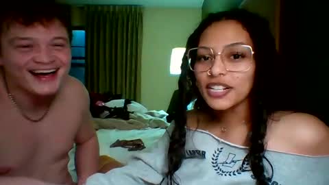 bunniandbyrdd online show from February 1, 2025, 1:55 am