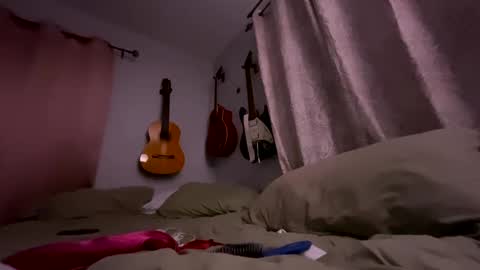 bunnibaby333 online show from January 11, 2025, 9:26 am