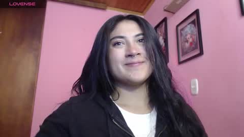 Snapshot of bunnyemilyr0s33 chatting on November 5, 2025, 2:17 pm bunnyEmilyR0s33 online show from November 5, 2025, 2:17 pm