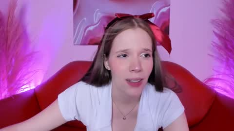 Snapshot of bunnyleahxxx chatting on January 17, 2025, 8:00 pm ANASTASIA online show from January 17, 2025, 8:00 pm