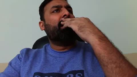 Hairy Arabian online show from January 27, 2025, 12:37 pm