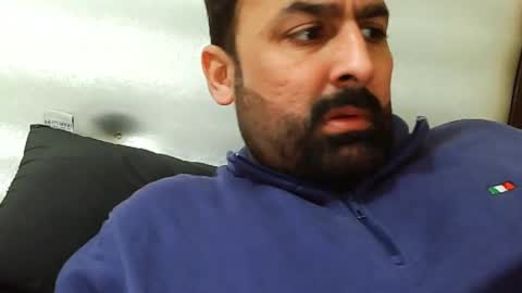 Hairy Arabian online show from December 3, 2025, 3:36 am