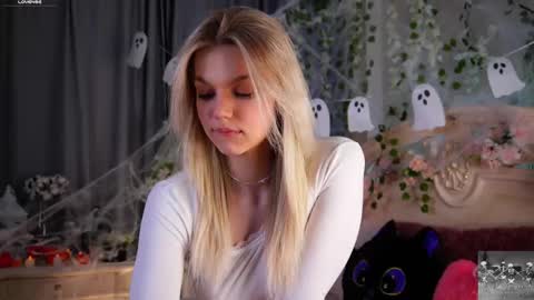 Jessica online show from October 26, 2025, 1:50 pm