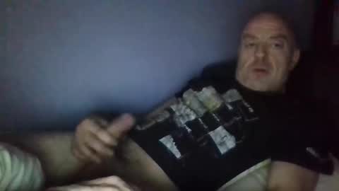 burnleyguy1977 online show from April 8, 2026, 12:21 am