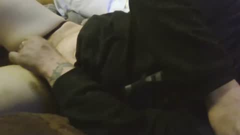 Snapshot of burnout1315 chatting on February 20, 2025, 5:33 am Burnout1315 online show from February 20, 2025, 5:33 am