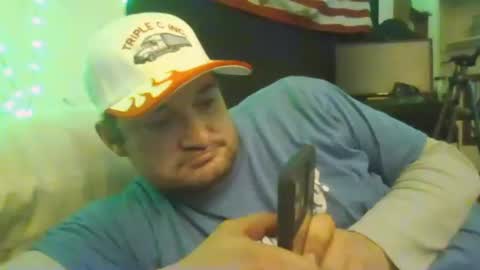 Snapshot of burnout1315 chatting on November 11, 2025, 8:58 am Burnout1315 online show from November 11, 2025, 8:58 am