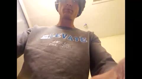 Snapshot of burntbuns710 chatting on December 13, 2024, 8:20 am LostSingledad online show from December 13, 2024, 8:20 am