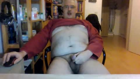 Snapshot of busibaer666 chatting on February 10, 2025, 4:41 am busi online show from February 10, 2025, 4:41 am
