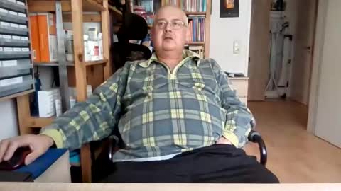 busi online show from May 15, 2026, 10:55 am