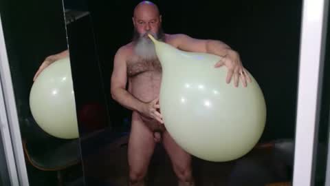 Daddy-B online show from December 2, 2025, 10:16 pm