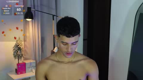 Buster independent model online show from December 19, 2025, 2:40 am