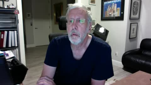Snapshot of bustinout99 chatting on December 21, 2024, 9:12 am afternoon wood online show from December 21, 2024, 9:12 am