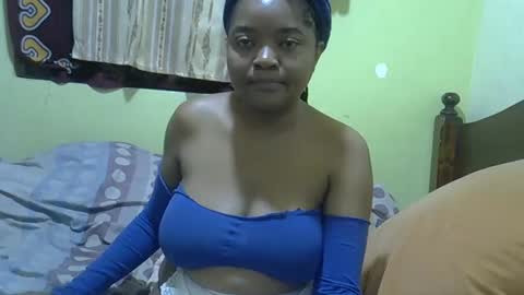 Snapshot of busty_kenzi chatting on December 11, 2024, 10:16 pm busty kenzi online show from December 11, 2024, 10:16 pm